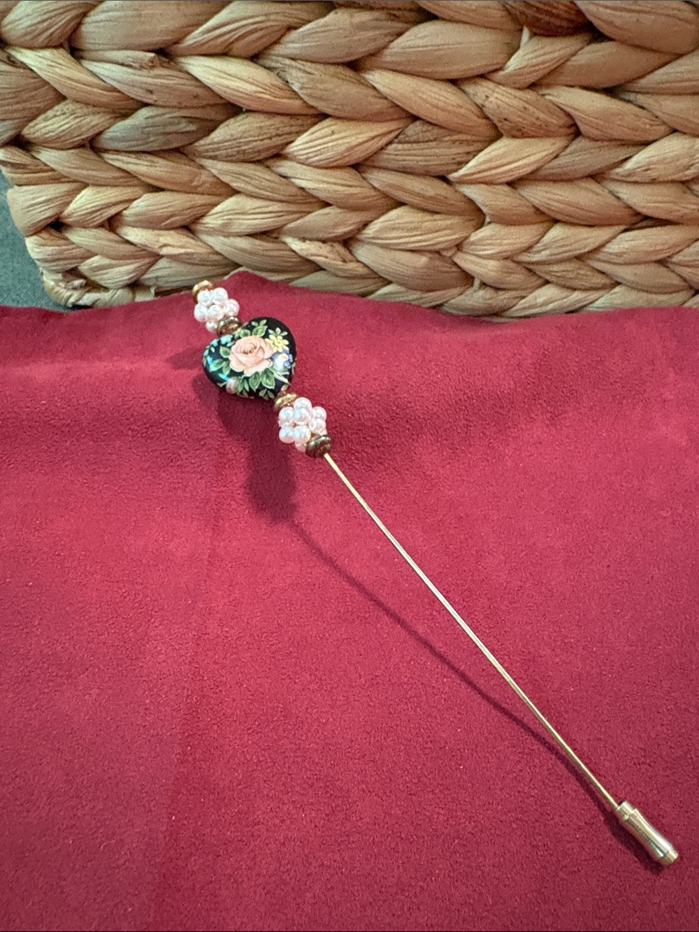 Floral Heart Stick Pin in Black and Pink - Decorative Women's Jewelry